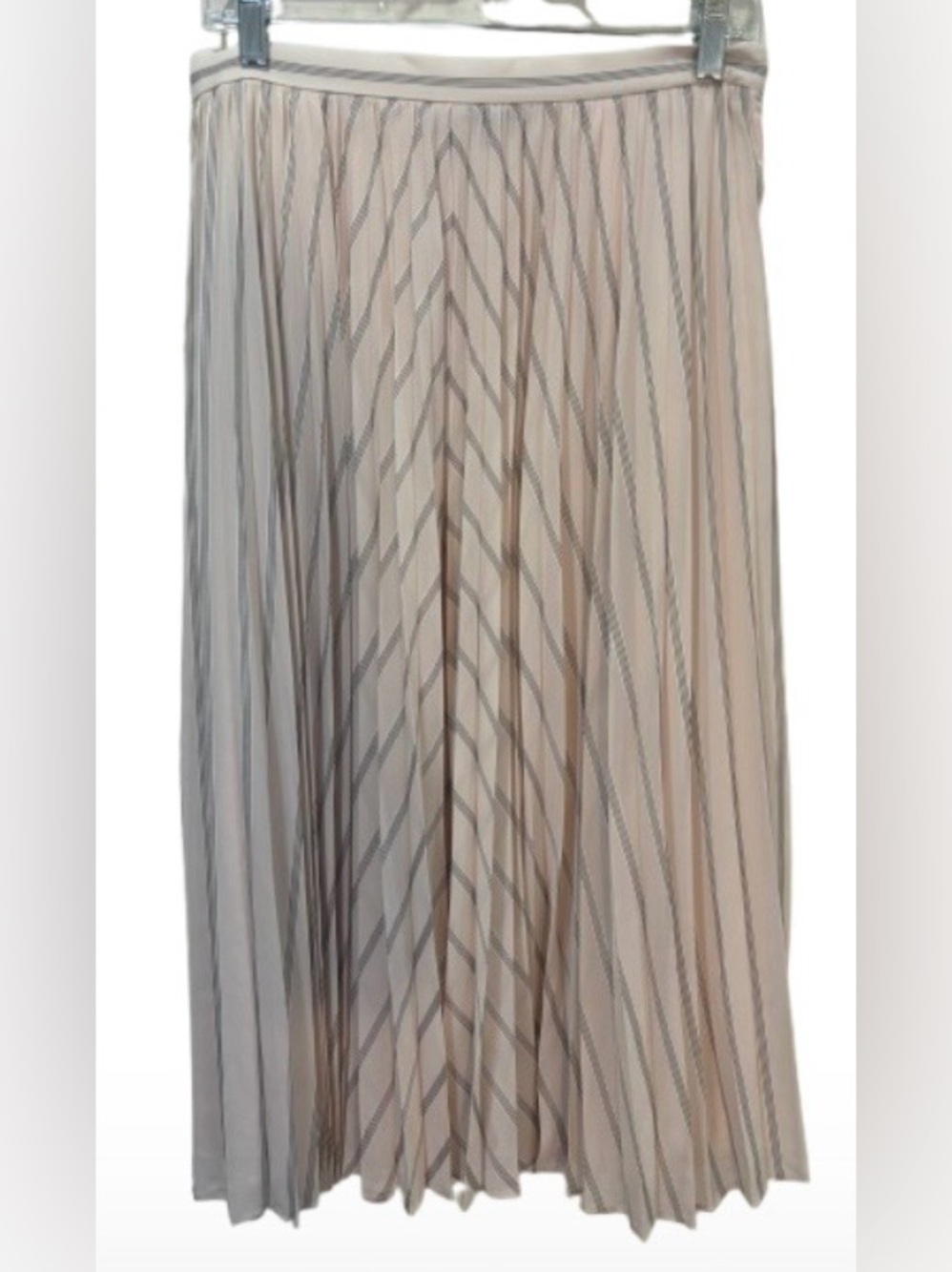 Size 6 Banana Republic Pleated Skirt